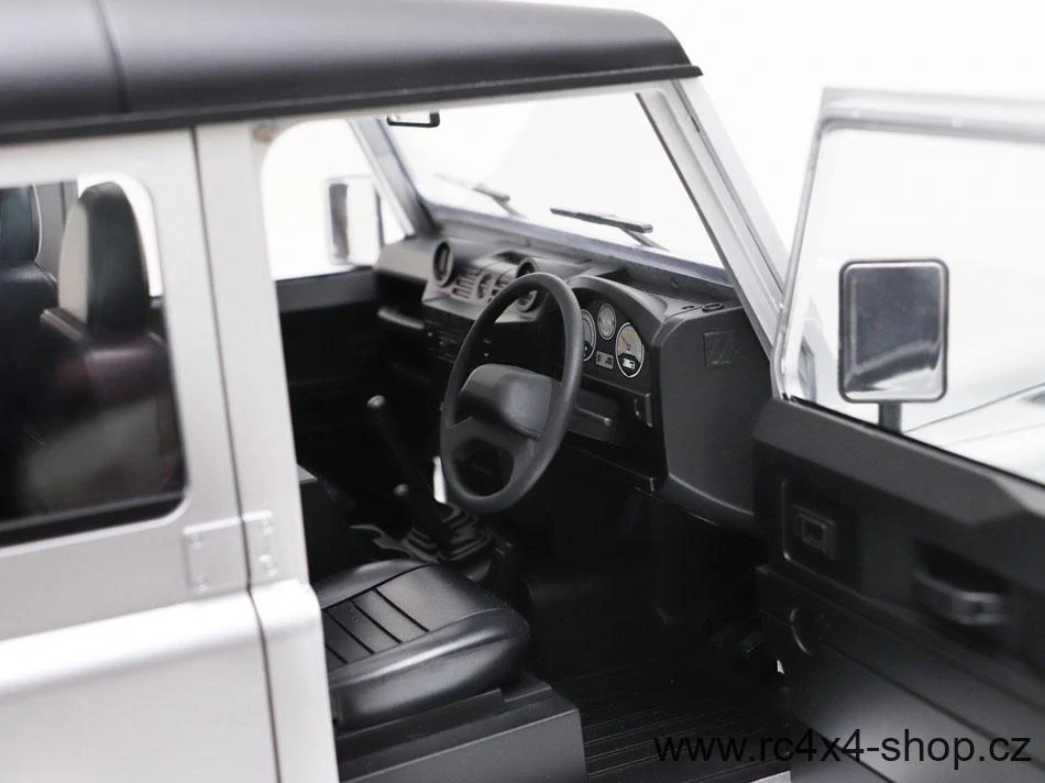 Land Rover Defender D110 6x6 Boom Racing BRX02