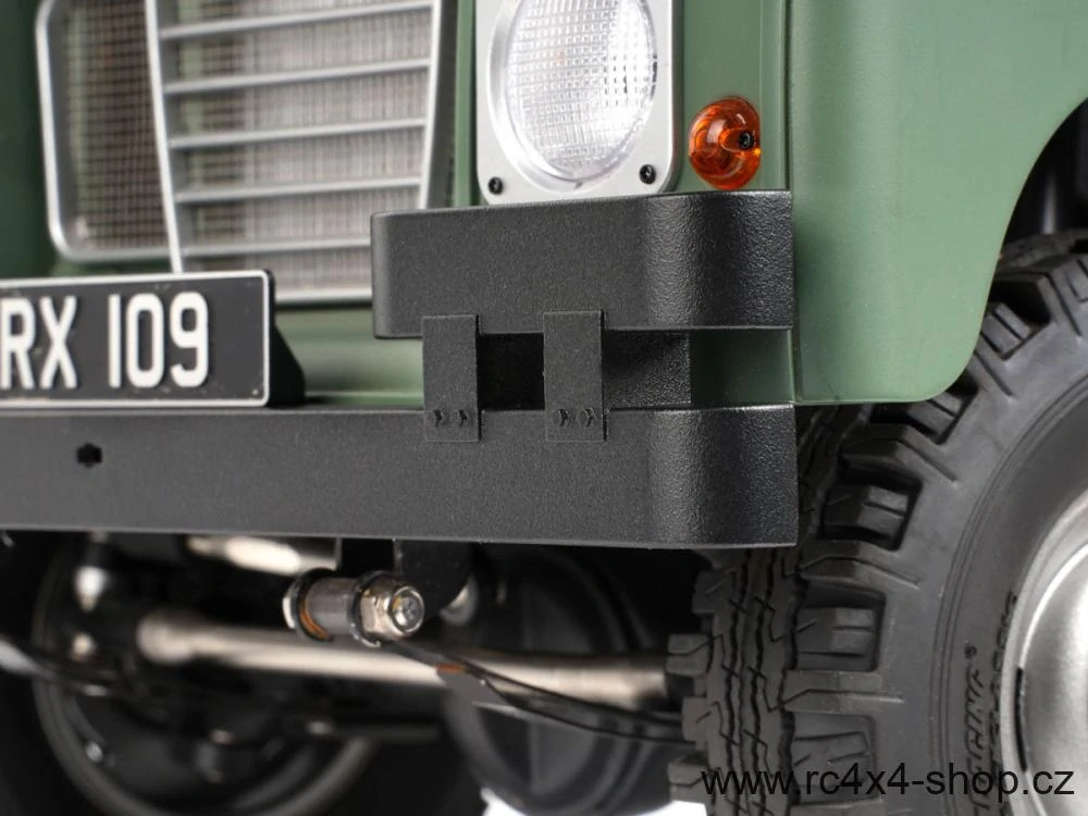Přední nárazník pro Boom Racing BRX02 Land Rover Series III 88 a 109, vojenský, černý